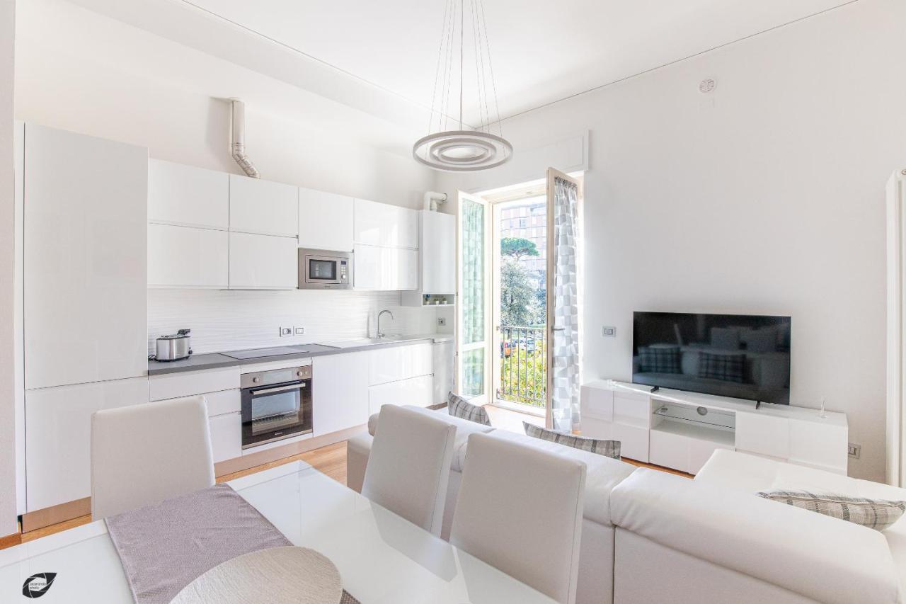 Elena House Apartments فياريجيو المظهر الخارجي الصورة