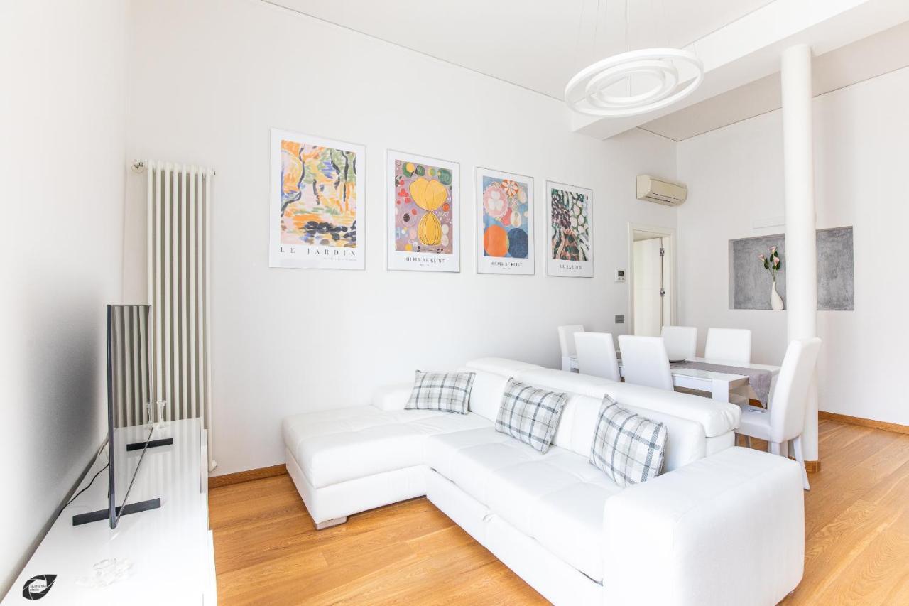 Elena House Apartments فياريجيو المظهر الخارجي الصورة